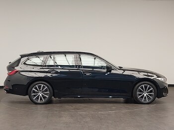 Used BMW 3 Series 2024 for sale - 76335451: Photo 2
