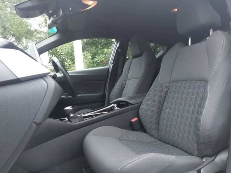 Used Toyota C-HR 2021 for sale - 76688164: Photo 5