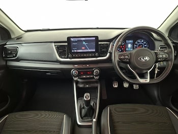 Used Kia Stonic 2021 for sale - 78230593: Photo