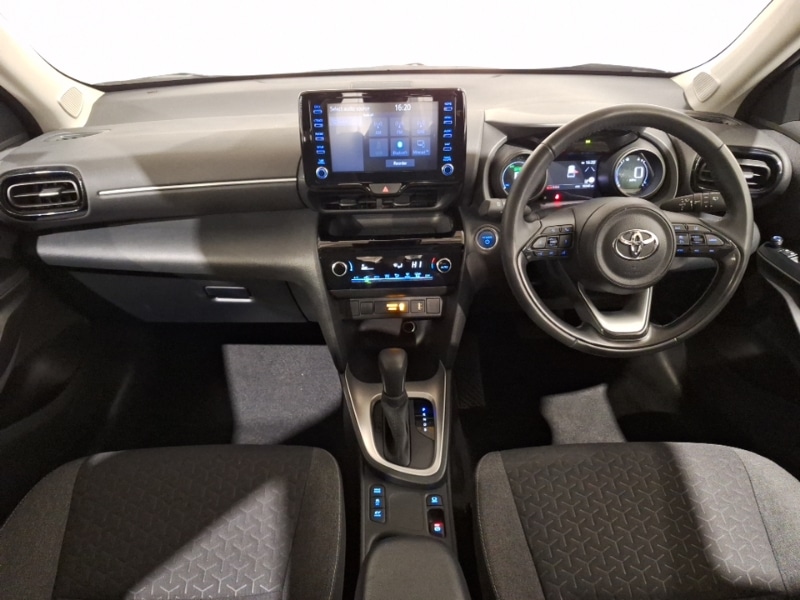 Used Toyota Yaris Cross 2023 for sale - 76833184: Photo 2