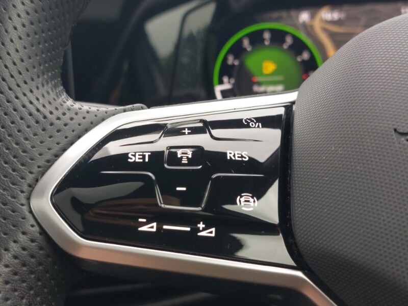 Used Volkswagen Golf 2023 for sale - 77949384: Photo 12