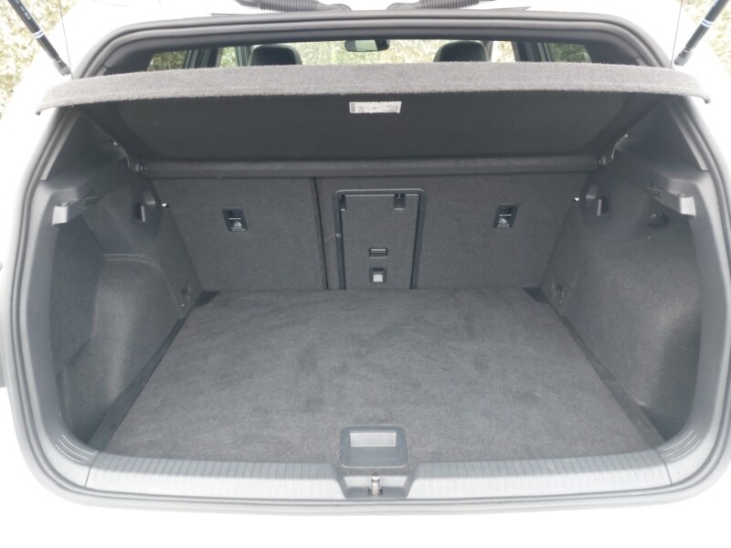 Used Volkswagen Golf 2023 for sale - 77949384: Photo 8