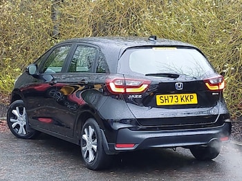 Used Honda Jazz 2024 for sale - 77325664: Photo