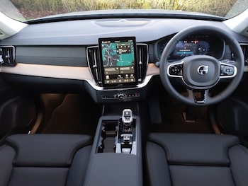 Used Volvo XC90 2025 for sale - 77874965: Photo