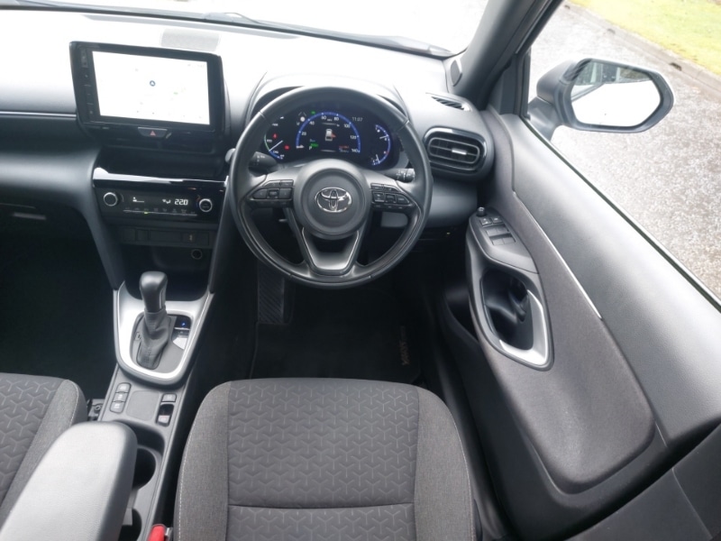 Used Toyota Yaris Cross 2023 for sale - 77987390: Photo 7