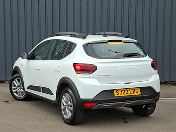 Used Dacia Sandero Stepway 2023 for sale - 79653702: Photo