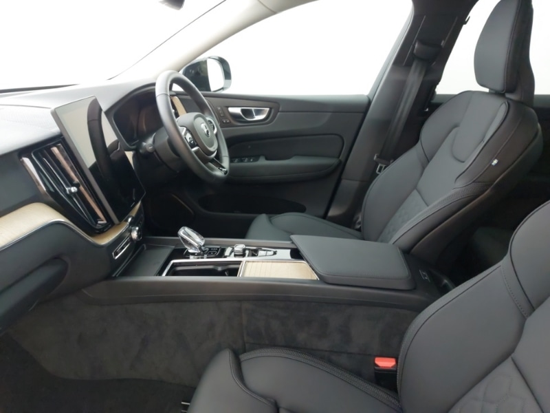 Used Volvo XC60 2025 for sale - 76606578: Photo 5