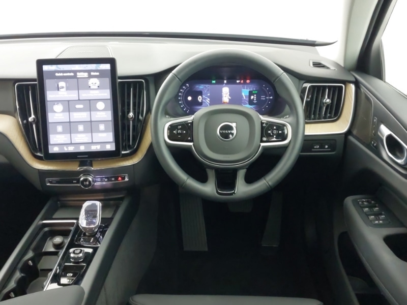 Used Volvo XC60 2025 for sale - 76606578: Photo 7