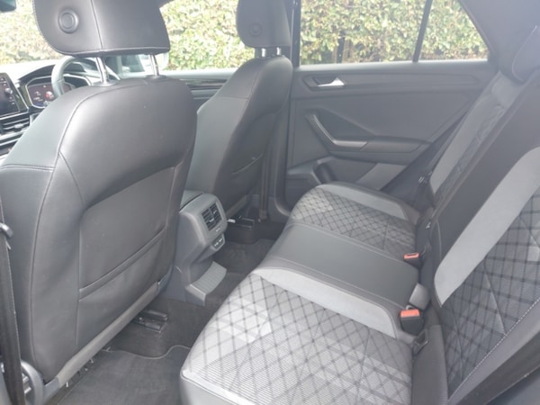 Used Volkswagen T-Roc 2022 for sale - 76225593: Photo 6