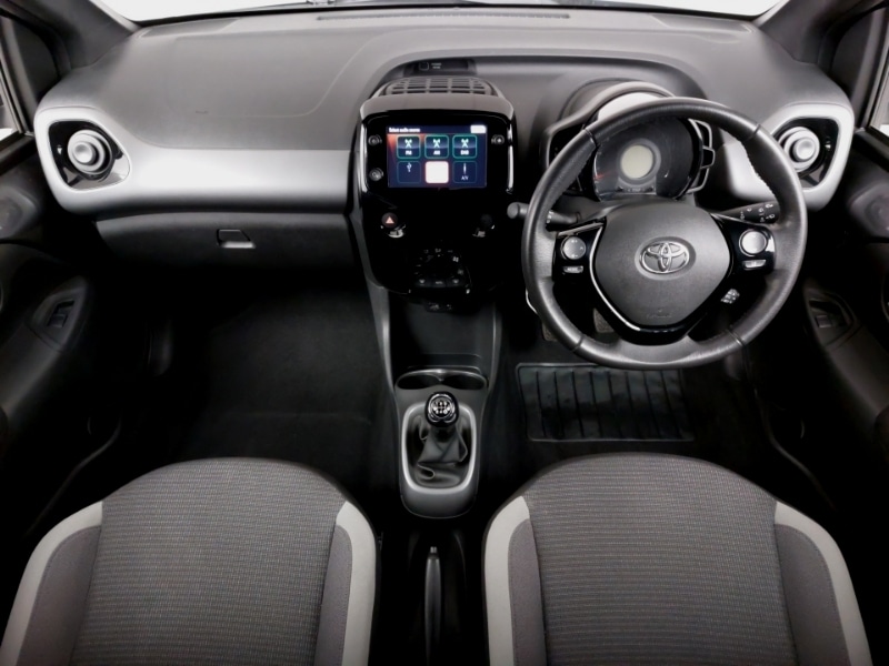 Used Toyota AYGO 2021 for sale - 78179183: Photo 2