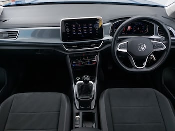 Used Volkswagen T-Roc 2023 for sale - 78782952: Photo