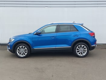 Used Volkswagen T-Roc 2023 for sale - 78782952: Photo