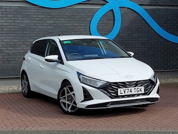 Used Hyundai i20 2024 for sale - 77312105: Photo