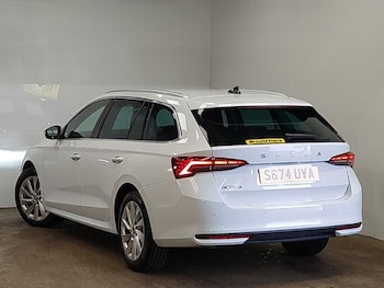 Used Skoda Octavia 2024 for sale - 79397300: Photo