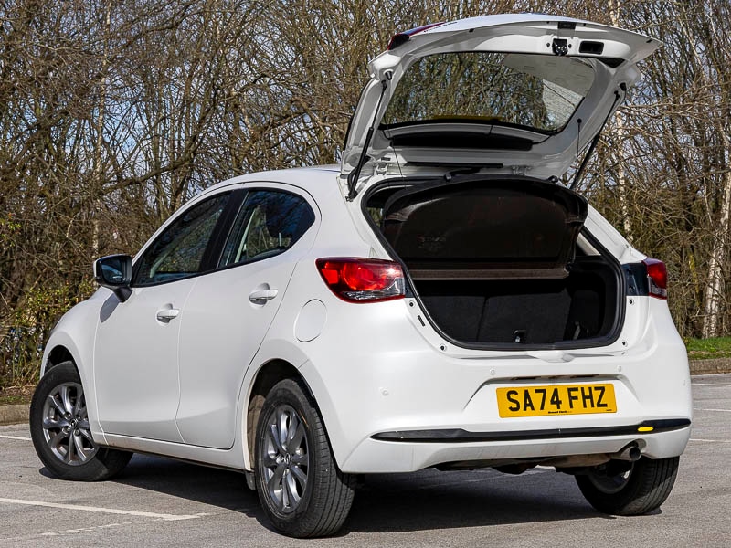 Used Mazda Mazda2 2024 for sale - 77955130: Photo 8