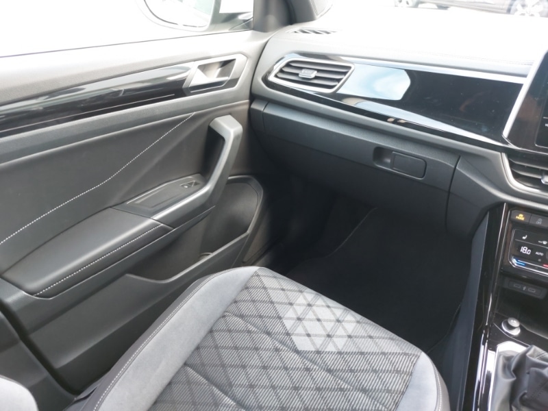 Used Volkswagen T-Roc 2023 for sale - 76404204: Photo 10