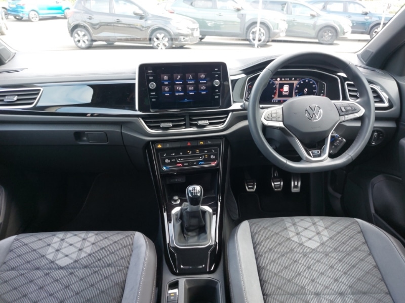 Used Volkswagen T-Roc 2023 for sale - 76404204: Photo 2