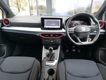 Used SEAT Arona 2024 for sale - 76492811: Photo