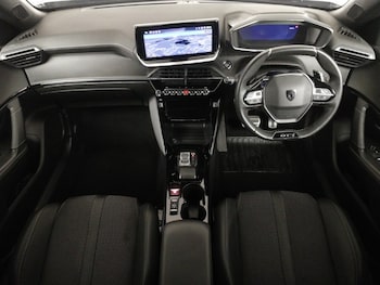 Used Peugeot 2008 2023 for sale - 76947795: Photo