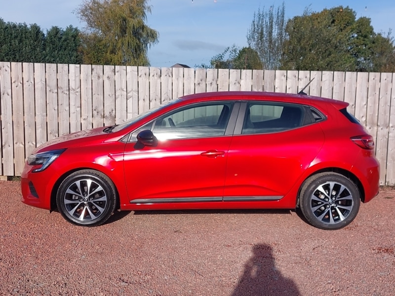 Used Renault Clio 2023 for sale - 76365885: Photo 4