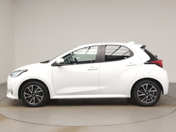 Used Toyota Yaris 2023 for sale - 77476145: Photo