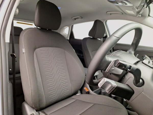 Used Hyundai KONA 2025 for sale - 76325297: Photo 12