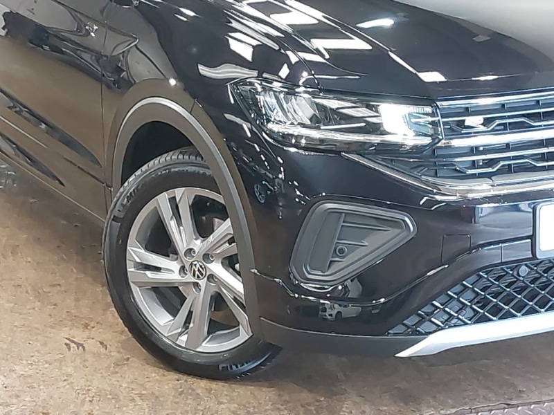 Used Volkswagen T-Cross 2024 for sale - 76358440: Photo 9