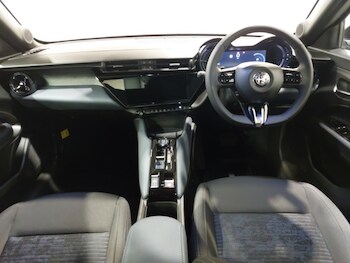 Used Alfa Romeo Junior 2025 for sale - 78253725: Photo