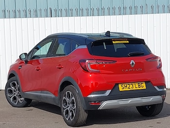 Used Renault Captur 2023 for sale - 79267542: Photo