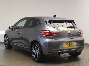 Used Renault Clio 2023 for sale - 76492882: Photo