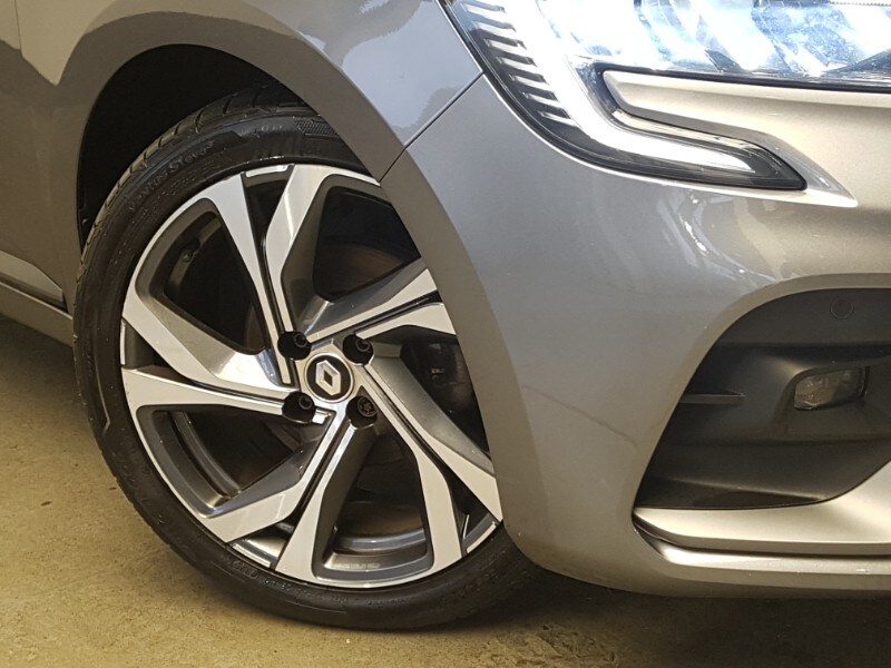 Used Renault Clio 2023 for sale - 76492882: Photo 9