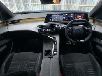 Used Peugeot 3008 2024 for sale - 76523800: Photo