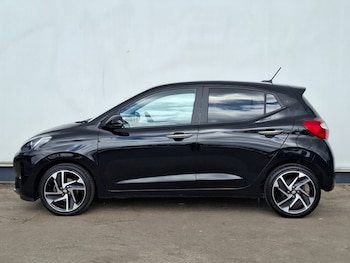 Used Hyundai i10 2023 for sale - 78761894: Photo