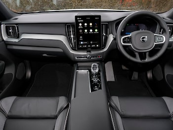 Used Volvo XC60 2025 for sale - 78302793: Photo