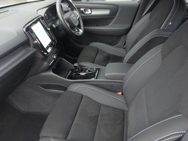 Used Volvo XC40 2024 for sale - 76375149: Photo 5