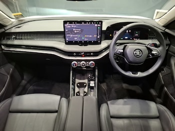 Used Skoda Superb 2024 for sale - 76721030: Photo