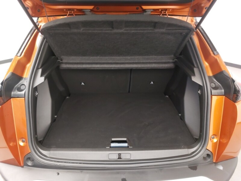 Used Peugeot 2008 2021 for sale - 76682971: Photo 8