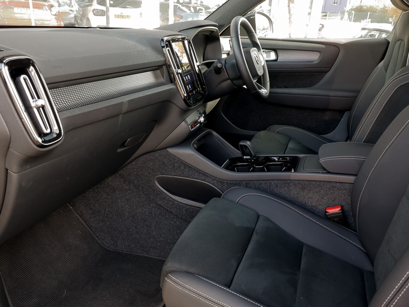 Used Volvo XC40 2024 for sale - 76348093: Photo 5
