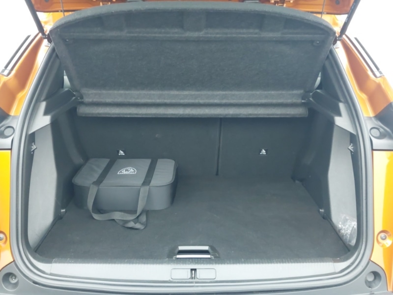 Used Peugeot 2008 2022 for sale - 77889704: Photo 8