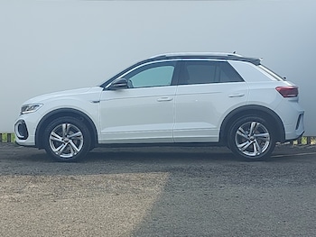Used Volkswagen T-Roc 2022 for sale - 75731725: Photo