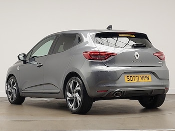 Used Renault Clio 2023 for sale - 76317571: Photo