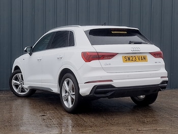Used Audi Q3 2023 for sale - 77252846: Photo