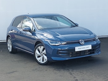 Used Volkswagen Golf 2024 for sale - 78152105: Photo