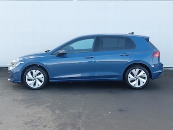 Used Volkswagen Golf 2024 for sale - 78152105: Photo