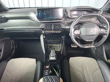 Used Peugeot 2008 2021 for sale - 78164763: Photo