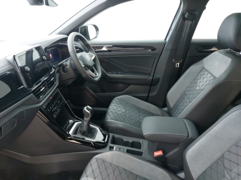 Used Volkswagen T-Roc 2025 for sale - 77281700: Photo 5