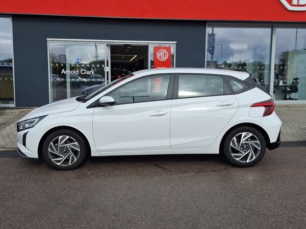 Used Hyundai i20 2024 for sale - 76265177: Photo 4