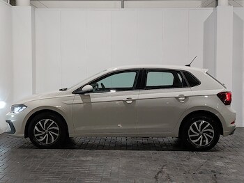 Used Volkswagen Polo 2023 for sale - 76669609: Photo