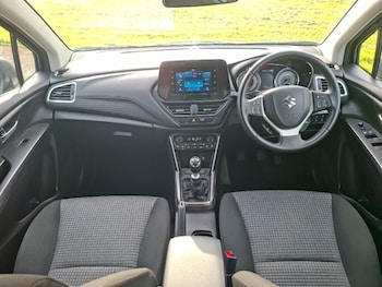 Used Suzuki SX4 S-Cross 2023 for sale - 79171759: Photo