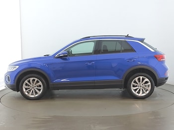 Used Volkswagen T-Roc 2025 for sale - 78477797: Photo